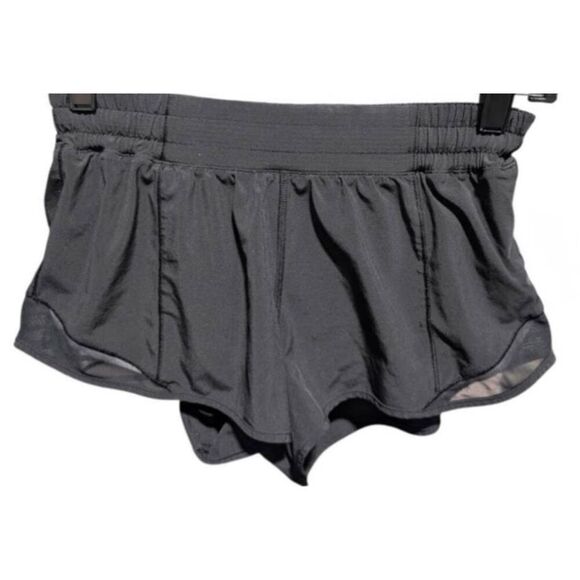 LULULEMON ATHLETICA Hotty Hot Short II '2.5" In Black Size 6 - Picture 4 of 5